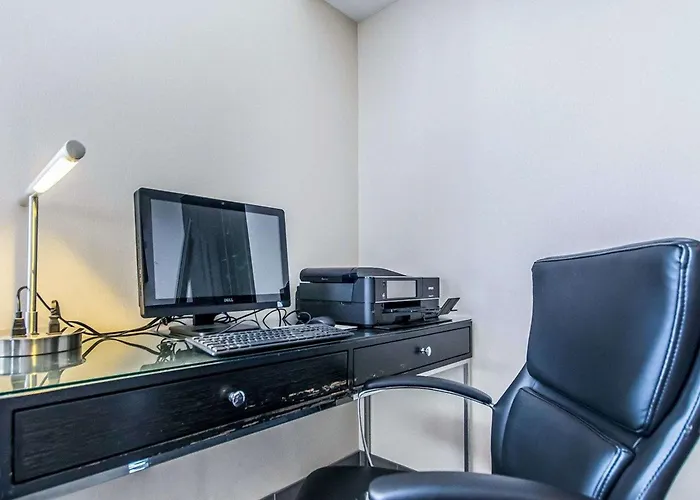 Comfort Inn East