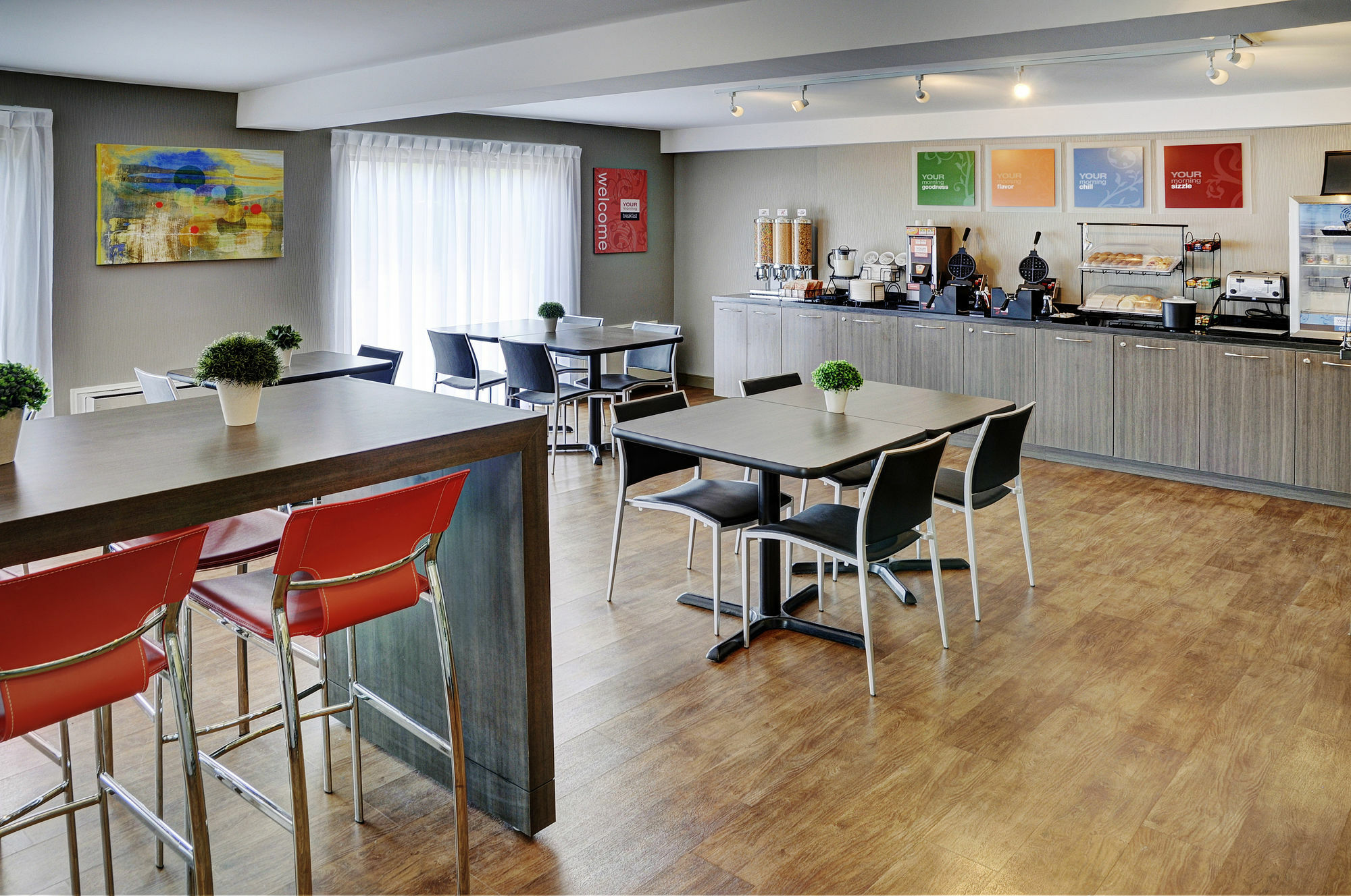 Comfort East Inn 3*